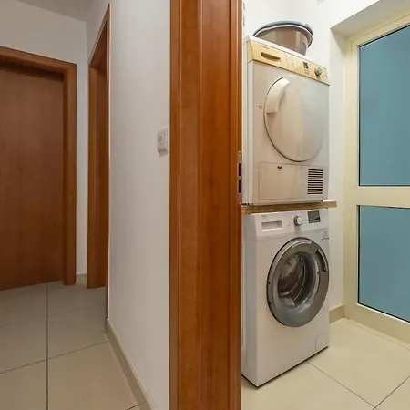 Large 3-bedroom Oasis In Quiet Area With Garden * Gzira