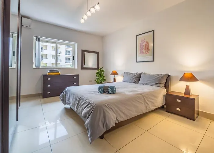 Large 3-bedroom Oasis In Quiet Area With Garden