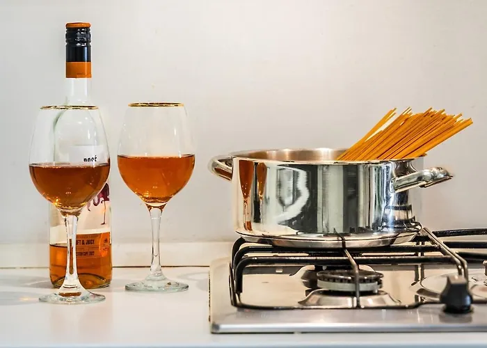 Large 3-bedroom Oasis In Quiet Area With Garden Gzira