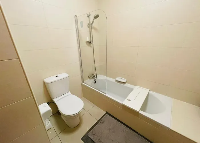 Appartement Large 3-bedroom Oasis In Quiet Area With Garden Gzira