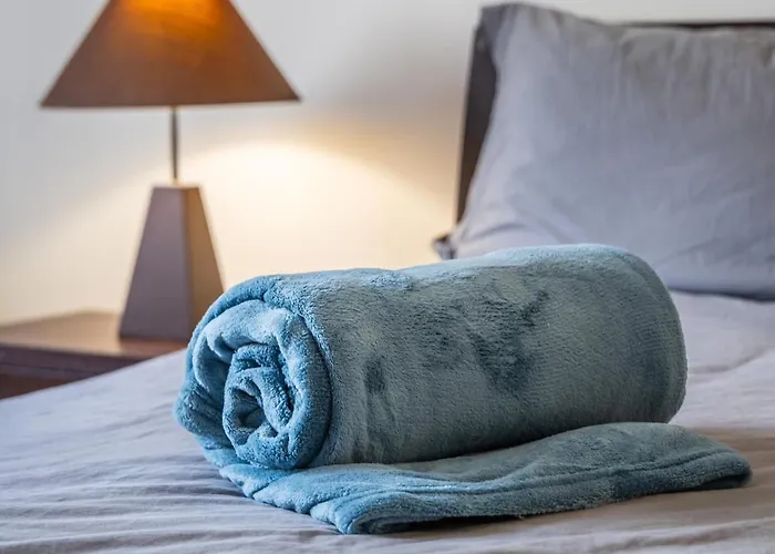 Appartement Large 3-bedroom Oasis In Quiet Area With Garden